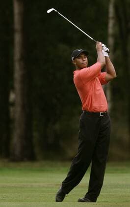 Eldrick Tiger Woods (USA) -  (LON2006091401) Golf Herren HSBC World Match Play Championship 2006, Lochspiel, Lochspielwettbewerb Einzelbild Wentworth Virginia Water, Surrey Golf Herren HSBC World Match Play Championship 2006, Lochspiel, Lochspielwettbewerb Einzelbild Wentworth Virginia Water, Surrey