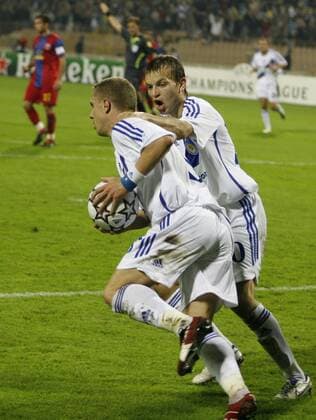 Torschütze Sergiy Rebrov (li.) und Oleg Gusev (beide Dynamo Kiew) - Torjubel -  Fußball EC 1 Herren Champions League 2006 2007, Dinamo Kiev Gruppe Kiew Dynamik, Freude, Fußball EC 1 Herren Champions League 2006 2007, Dinamo Kiev Gruppe Kiew Dynamik, Freude,