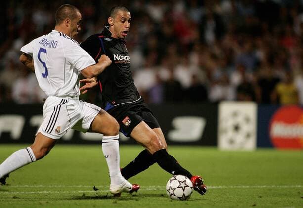 Fred (Lyon, re.) gegen Fabio Cannavaro (Real Madrid) -  Fußball EC 1 Herren Champions League 2006 2007, Olympique Lyonnais - Real Madrid CF 2:0, OL, Vdig Einzelbild Lyon Dynamik Fußball EC 1 Herren Champions League 2006 2007, Olympique Lyonnais - Real Madrid CF 2:0, OL, Vdig Einzelbild Lyon Dynamik