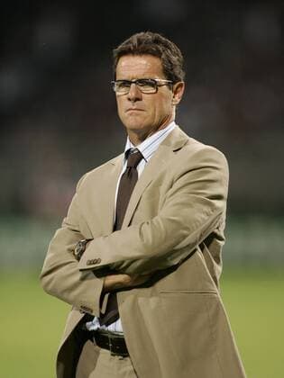 Trainer Fabio Capello (Real Madrid) nachdenklich -  Fußball EC 1 Herren Champions League 2006 2007, Real Madrid CF, Vdig Einzelbild Lyon Nachdenklichkeit, Fußball EC 1 Herren Champions League 2006 2007, Real Madrid CF, Vdig Einzelbild Lyon Nachdenklichkeit,
