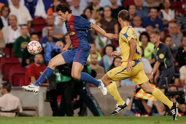 Juliano Belletti (FC Barcelona, li.) gegen Stanislav Angelov (Levski Sofia) -  Fußball EC 1 Herren Champions League 2006 2007, FC Barcelona - PFK Levski Sofia 5:0, Barca, Vdig Gruppe Barcelona Dynamik, Fußball EC 1 Herren Champions League 2006 2007, FC Barcelona - PFK Levski Sofia 5:0, Barca, Vdig Gruppe Barcelona Dynamik,