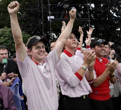 Team Europa gewinnt den Ryder Cup 2006, v.li. jubeln Luke Donald (England), Henrik Stenson (Schweden) und Sergio Garcia (Spanien) -  (STR2006092402) Golf Herren Ryder Cup 2006, Rydercup Gruppe Straffan Begeisterung, Freude, Golf Herren Ryder Cup 2006, Rydercup Gruppe Straffan Begeisterung, Freude,