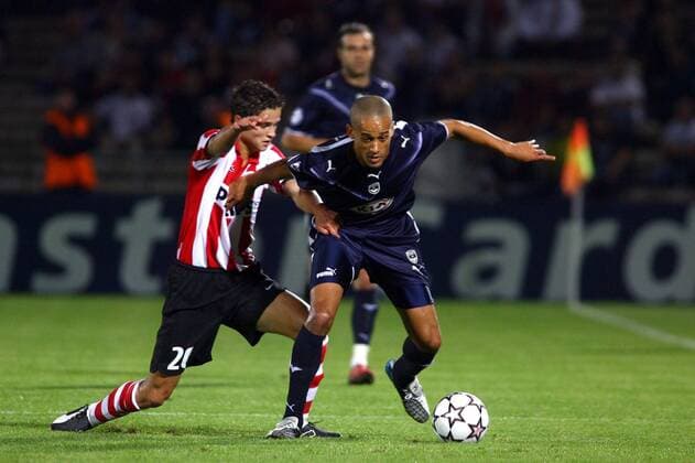 Wendel (Bordeaux, re.) gegen Ibrahim Afellay (Eindhoven) -  (pan16444) Fußball EC 1 Herren Champions League 2006 2007, Girondins de Bordeaux - PSV Eindhoven 0:1 Gruppe Bordeaux Dynamik, Fußball EC 1 Herren Champions League 2006 2007, Girondins de Bordeaux - PSV Eindhoven 0:1 Gruppe Bordeaux Dynamik,  
