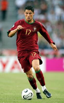 Cristiano Ronaldo (Portugal) am Ball Fußball WM Herren WM 2006, Länderspiel, Nationalteam, Nationaltrikot, Gruppe D Einzelbild Köln Dynamik, Fußball WM Herren WM 2006, Länderspiel, Nationalteam, Nationaltrikot, Gruppe D Einzelbild Köln Dynamik,
