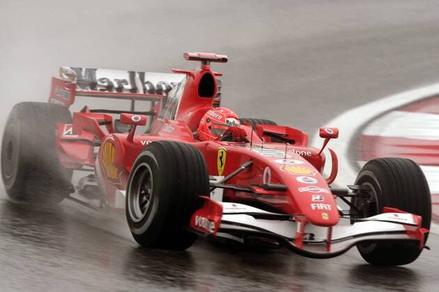 Michael Schumacher (Deutschland Ferrari) in seinem Boliden Motorsport Grand Prix Herren Großer Preis von China 2006, Formel 1 Weltmeisterschaft, F1, F, GP, WM, Qualifying Einzelbild Shanghai Motorsport Grand Prix Herren Großer Preis von China 2006, Formel 1 Weltmeisterschaft, F1, F, GP, WM, Qualifying Einzelbild Shanghai