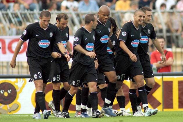Torjubel Juventus, v.re.: Robert Kovac, David Trezeguet, Jean Alain Boumsong, Alessandro Birindelli, Cristiano Zanetti, Giorgio Chiellini - Fußball Herren Serie B 2006 2007, 2. Italienische Liga, Juventus Turin, Juve Gruppe Piacenza Freude, Fußball Herren Serie B 2006 2007, 2. Italienische Liga, Juventus Turin, Juve Gruppe Piacenza Freude,