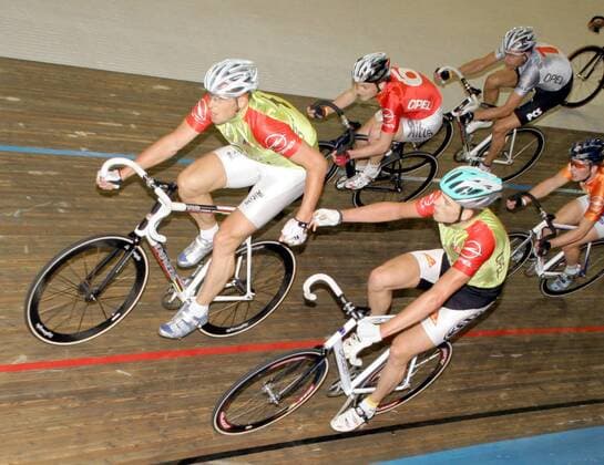 Robert Bartko (li.) und Robert Bengsch (beide Deutschland) - Wechsel Radsport Herren Opel Madison Cup 2006, Vdig Gruppe Berlin Radsport Herren Opel Madison Cup 2006, Vdig Gruppe Berlin