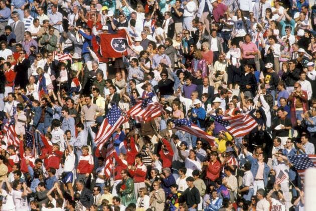 Fanblock der USA Fußball WM Herren Länderspiel 1990, Nationalmannschaft, Gruppe A, amerikanisch, amerikanische, US Totale Florenz Freude, Begeisterung, Fußball WM Herren Länderspiel 1990, Nationalmannschaft, Gruppe A, amerikanisch, amerikanische, US Totale Florenz Freude, Begeisterung,