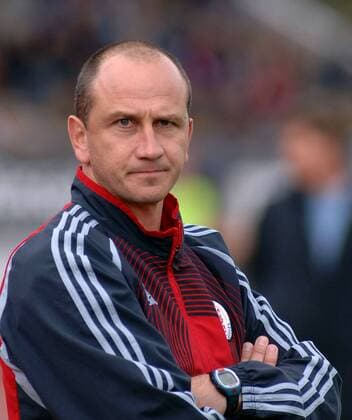 Fußball, Trainerhistorie KSV Hessen Kassel von 1964 bis heute Trainer Matthias Hamann (Kassel) skeptisch Fußball Herren Regionalliga Süd 2006 2007, 3. Liga, KSV Hessen Kassel Einzelbild Kassel Skepsis, Fußball Herren Regionalliga Süd 2006 2007, 3. Liga, KSV Hessen Kassel Einzelbild Kassel Skepsis,