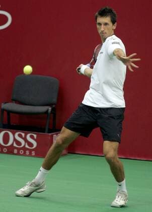 Sergey Stakhovkii (Ukraine) - Vorhand - Tennis Herren Kremlin Cup 2006, ATP Tour, Hartplatz, Hardcourt, Hartplatztennis, Hartplatzturnier, Einzelbild Moskau Dynamik, Tennis Herren Kremlin Cup 2006, ATP Tour, Hartplatz, Hardcourt, Hartplatztennis, Hartplatzturnier, Einzelbild Moskau Dynamik,