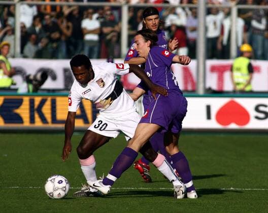 Fabio Simplicio (li., Palermo) gegen Riccardo Montolivo (AC Florenz) -  Fußball Herren Serie A 2006 2007, 1. Italienische Liga, ACF Fiorentina - US Palermo 2:3, Vdig Gruppe Florenz Dynamik, Fußball Herren Serie A 2006 2007, 1. Italienische Liga, ACF Fiorentina - US Palermo 2:3, Vdig Gruppe Florenz Dynamik,