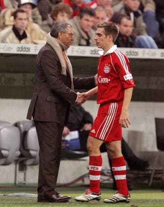 Trainer Felix Magath (li.) würdigt Philipp Lahm (beide Bayern) keines Blickes Fußball 1. BL Herren Saison 2006 2007, FC Bayern München Gruppe München Fußball 1. BL Herren Saison 2006 2007, FC Bayern München Gruppe München