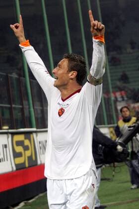Francesco Totti (Roma) - Torjubel -  Fußball Herren Serie A 2006 2007, 1. Italienische Liga, AS Rom Einzelbild Mailand Freude, Fußball Herren Serie A 2006 2007, 1. Italienische Liga, AS Rom Einzelbild Mailand Freude,