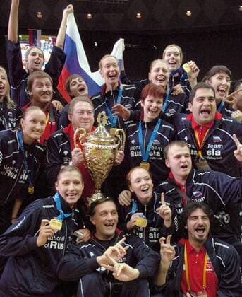 Russland ist Weltmeister 2006 - Volleyball Damen WM 2006, Finale, Endspiel, Nationalteam, Siegerehrung, Podium, Podest, Medaille, Gold, Trophäe Totale Osaka Volleyball Damen WM 2006, Finale, Endspiel, Nationalteam, Siegerehrung, Podium, Podest, Medaille, Gold, Trophäe Totale Osaka