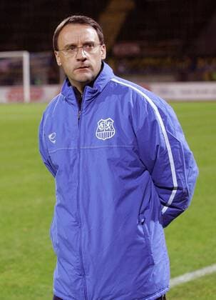Trainer Didier Philippe (Saarbrücken) nachdenklich Fußball Herren Regionalliga Süd 2006 2007, 3. Liga, 1. FC Saarbrücken Einzelbild Saarbrücken Nachdenklichkeit Fußball Herren Regionalliga Süd 2006 2007, 3. Liga, 1. FC Saarbrücken Einzelbild Saarbrücken Nachdenklichkeit