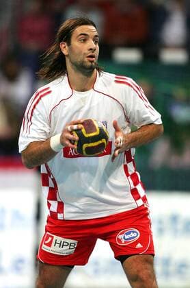 Ivano Balic (Kroatien) am Ball Handball Länderspiel Herren Statoil World Cup 2006, Nationalteam, Nationaltrikot Einzelbild Hannover Dynamik, Handball Länderspiel Herren Statoil World Cup 2006, Nationalteam, Nationaltrikot Einzelbild Hannover Dynamik,