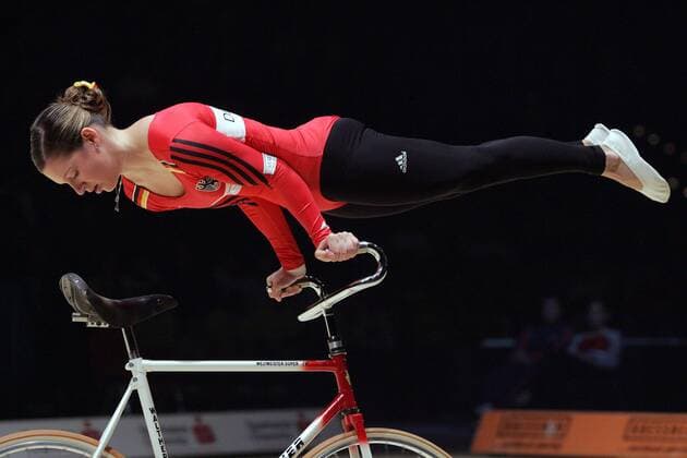 Anja Scheu (Deutschland) Radsport WM Damen WM 2006, Hallenradsport, Halle, Indoor, Kunstradfahren, Kunstrad, Kunstfahren, Nationaltrikot, Einer Einzelbild Chemnitz Radsport WM Damen WM 2006, Hallenradsport, Halle, Indoor, Kunstradfahren, Kunstrad, Kunstfahren, Nationaltrikot, Einer Einzelbild Chemnitz