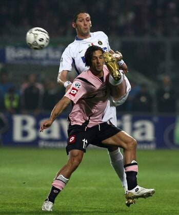 Amauri (Palermo, vorn) gegen Marco Materazzi (Inter) -  Fußball Herren Serie A 2006 2007, 1. Italienische Liga, US Palermo - FC Internazionale Mailand 1:2 Gruppe Palermo Dynamik, Kampf, Fußball Herren Serie A 2006 2007, 1. Italienische Liga, US Palermo - FC Internazionale Mailand 1:2 Gruppe Palermo Dynamik, Kampf,