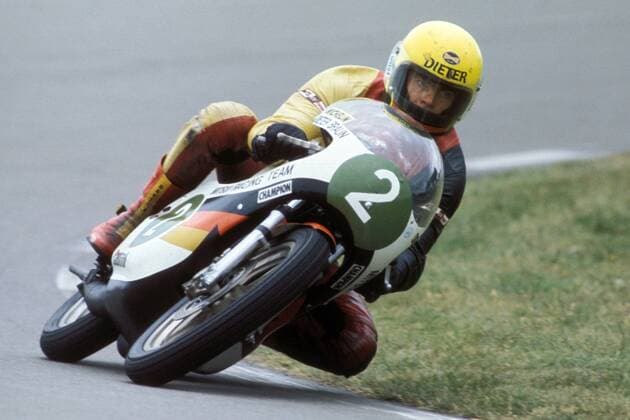 Dieter Braun (Deutschland) auf seiner Maschine Motorsport WM Herren Weltmeisterschaft 1975, Motorrad, Motorradrennen, Motorradrennsport, Motorradsport, Maschine Einzelbild Aufnahmedatum geschätzt Assen Motorsport WM Herren Weltmeisterschaft 1975, Motorrad, Motorradrennen, Motorradrennsport, Motorradsport, Maschine Einzelbild Aufnahmedatum geschätzt Assen