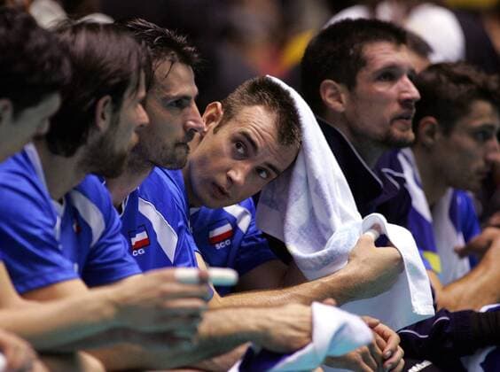 Nikola Grbic (Serbien und Montenegro, Mitte) während der Auszeit -  Volleyball WM Herren WM 2006, Länderspiel, Nationalteam, Nationaltrikot Gruppe Tokio Volleyball WM Herren WM 2006, Länderspiel, Nationalteam, Nationaltrikot Gruppe Tokio