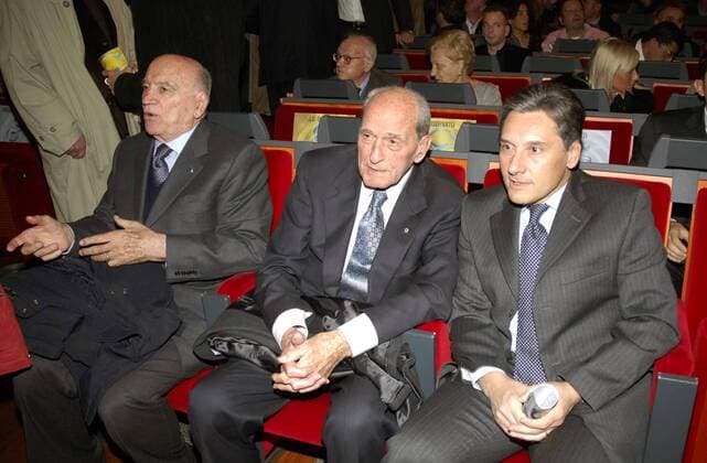 Präsentation der Streckenführung des Giro dItalia 2007, v.re.: Teamchef Guiseppe Saronni (Lampre) und die Radsportlegenden Alfredo Martini sowie Fiorenzo Magni (alle Italien) - Radsport Herren Vorschau 2006, 90. Giro dItalia 2007, d Italia, ProTour, Straßenradsport, Straße, Rad, Vorstellung Gruppe Mailand Radsport Herren Vorschau 2006, 90. Giro dItalia 2007, d Italia, ProTour, Straßenradsport, Straße, Rad, Vorstellung Gruppe Mailand