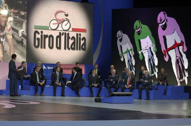 Ehemalige Giro Sieger anlässlich der Präsentation der Streckenführung des Giro dItalia 2007 - Radsport Herren Vorschau 2006, 90. Giro dItalia 2007, d Italia, ProTour, Straßenradsport, Straße, Rad, Vorstellung Totale Mailand Radsport Herren Vorschau 2006, 90. Giro dItalia 2007, d Italia, ProTour, Straßenradsport, Straße, Rad, Vorstellung Totale Mailand