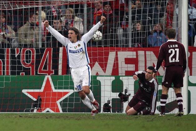 Hernan Crespo (Inter, li.) bejubelt den Ausgleich Fußball EC 1 Herren Champions League 2006 2007, FC Bayern München - FC Internazionale Mailand 1:1 Gruppe München Fußball EC 1 Herren Champions League 2006 2007, FC Bayern München - FC Internazionale Mailand 1:1 Gruppe München