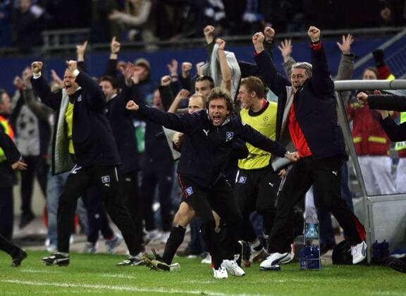 Trainer Thomas Doll (HSV) - Schlussjubel Fußball EC 1 Herren Champions League 2006 2007, Hamburger SV Gruppe Hamburg Freude, Begeisterung, Fußball EC 1 Herren Champions League 2006 2007, Hamburger SV Gruppe Hamburg Freude, Begeisterung,