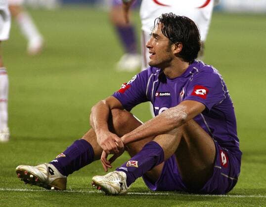 Luca Toni (Florenz) am Boden -  Fußball Herren Serie A 2006 2007, 1. Italienische Liga, ACF Fiorentina Einzelbild Florenz Enttäuschung, Fußball Herren Serie A 2006 2007, 1. Italienische Liga, ACF Fiorentina Einzelbild Florenz Enttäuschung,