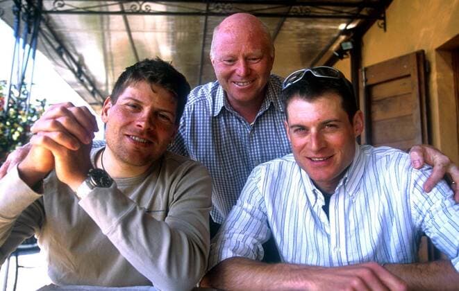 Jan Ullrich (li.), Tobias Steinhauser (beide Deutschland, re.) und Rudy Pevenage (Belgien), persönlicher Betreuer von Ullrich Radsport Herren Straßenradsport 2004, Straße, Rad, Training Gruppe Lucca Radsport Herren Straßenradsport 2004, Straße, Rad, Training Gruppe Lucca