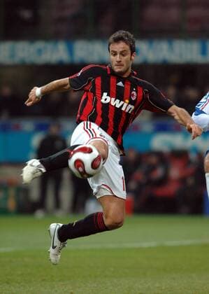 Alberto Gilardino (Milan) zieht ab - Fußball Herren Serie A 2006 2007, 1. Italienische Liga, AC Mailand Einzelbild Mailand Dynamik, Fußball Herren Serie A 2006 2007, 1. Italienische Liga, AC Mailand Einzelbild Mailand Dynamik,
