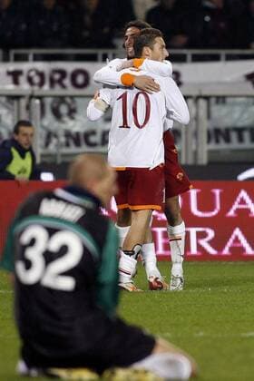 Francesco Totti (Roma) - Torjubel -  Fußball Herren Serie A 2006 2007, 1. Italienische Liga, FC Torino -AS Rom 1:2 Gruppe Turin Freude, Fußball Herren Serie A 2006 2007, 1. Italienische Liga, FC Torino -AS Rom 1:2 Gruppe Turin Freude,