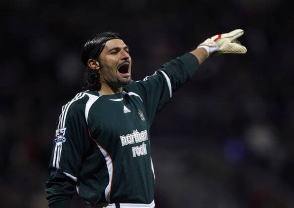 Torwart Pavel Srnicek (Newcastle) gibt Anweisungen - EDITORIAL USE ONLY. No use with unauthorised audio, video, data, fixture lists, club league logos or live services. Online in-match use limited to 120 images, no video emulation. No use in betting, games or single club league player publications. Fußball Herren English Premier League 2006 2007, 1. Englische Liga, Newcastle United Einzelbild Bolton Fußball Herren English Premier League 2006 2007, 1. Englische Liga, Newcastle United Einzelbild Bolton