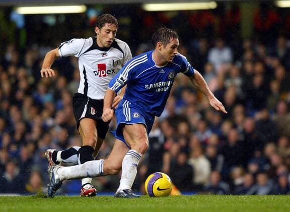Frank Lampard (Chelsea, re.) gegen Michael Brown (Fulham) -  Fußball Herren English Premier League 2006 2007, 1. Englische Liga, Chelsea FC London - Fulham FC 2:2 Gruppe London Dynamik, Fußball Herren English Premier League 2006 2007, 1. Englische Liga, Chelsea FC London - Fulham FC 2:2 Gruppe London Dynamik,