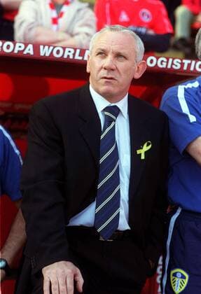 Fußball, Trainerhistorie, Leeds United Trainer Peter Reid (Leeds) nachdenklich - Fußball Herren English Premier League 2002 2003, 1. Englische Liga, Leeds United Einzelbild London Nachdenklichkeit, Skepsis, Fußball Herren English Premier League 2002 2003, 1. Englische Liga, Leeds United Einzelbild London Nachdenklichkeit, Skepsis,