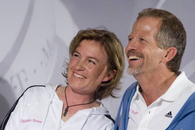 Teamchefin Kristy Scrymgeour und Teammanager Bob Stapleton (beide USA T Mobile) gut gelaunt Radsport Herren Straßenradsport 2007, Straße, Rad, Vorstellung, Präsentation, Pressetermin, Teampräsentation Gruppe Mallorca Harmonie Freude, Radsport Herren Straßenradsport 2007, Straße, Rad, Vorstellung, Präsentation, Pressetermin, Teampräsentation Gruppe Mallorca Harmonie Freude,