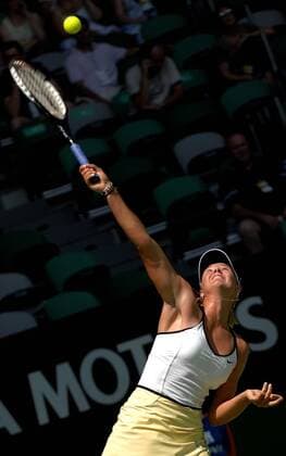 Maria Sharapova (Rußland) - Aufschlag -  Tennis Damen Australian Open 2007, Grand Slam, WTA Tour, Einzelbild Melbourne Tennis Damen Australian Open 2007, Grand Slam, WTA Tour, Einzelbild Melbourne