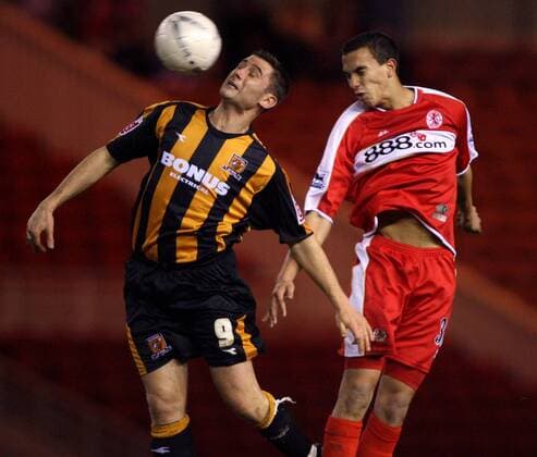 Nicky Forster (Hull, li.) gegen Seb Hines (Middlesbrough) -  Fußball Herren English FA Cup 2006 2007, Englischer Pokal, Pokalspiel, Middlesbrough FC - Hull City AFC Gruppe Middlesbrough Dynamik, Fußball Herren English FA Cup 2006 2007, Englischer Pokal, Pokalspiel, Middlesbrough FC - Hull City AFC Gruppe Middlesbrough Dynamik,