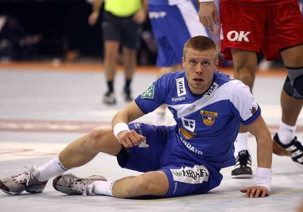 Gudjon Valur Sigurdsson (Island) am Boden Handball WM Herren WM 2007, Länderspiel, Nationalteam, Nationaltrikot, Viertelfinale Einzelbild Hamburg Handball WM Herren WM 2007, Länderspiel, Nationalteam, Nationaltrikot, Viertelfinale Einzelbild Hamburg
