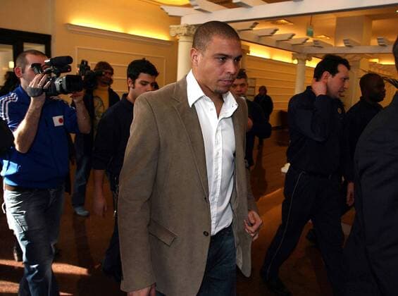 Neuzugang Ronaldo (Milan) -  Fußball Herren Serie A 2006 2007, 1. Italienische Liga, AC Mailand Einzelbild Mailand Fußball Herren Serie A 2006 2007, 1. Italienische Liga, AC Mailand Einzelbild Mailand