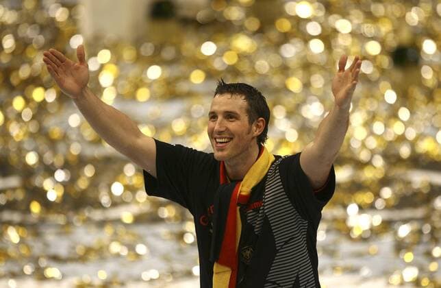 Weltmeister 2007 Deutschland - Torsten Jansen als Goldjunge Handball Länderspiel Herren WM 2007, Nationalteam, Finale, Endspiel, Feier, feiern, Siegesfeier, Vdig Einzelbild Köln Glück, Freude, Begeisterung, Handball Länderspiel Herren WM 2007, Nationalteam, Finale, Endspiel, Feier, feiern, Siegesfeier, Vdig Einzelbild Köln Glück, Freude, Begeisterung,