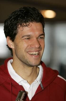 Michael Ballack (Deutschland) gut gelaunt Fußball Herren Nationalteam 2007, Pressekonferenz, PK, Pressetermin, Porträt Düsseldorf Freude, Fußball Herren Nationalteam 2007, Pressekonferenz, PK, Pressetermin, Porträt Düsseldorf Freude,