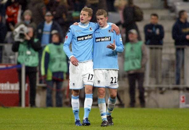 Sven Bender (li.) und sein Zwillingsbruder Lars Bender (beide 1860) - Abgang Fußball 2. BL Herren Saison 2006 2007, TSV 1860 München Gruppe München Fußball 2. BL Herren Saison 2006 2007, TSV 1860 München Gruppe München