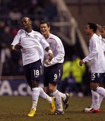 Leroy Lita (li.) und David Nugent (beide England U21) - Torjubel - EDITORIAL USE ONLY. No use with unauthorised audio, video, data, fixture lists, club league logos or live services. Online in-match use limited to 120 images, no video emulation. No use in betting, games or single club league player publications. Fußball Länderspiel Herren U 21 Freundschaftsspiel 2007, Test, Testspiel, Nationalmannschaft, Nationalteam, Nationaltrikot Gruppe Derby Freude, Fußball Länderspiel Herren U 21 Freundschaftsspiel 2007, Test, Testspiel, Nationalmannschaft, Nationalteam, Nationaltrikot Gruppe Derby Freude,
