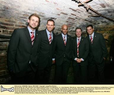 Daviscupteam der USA während eines Mannschaftsausflugs in ein Bergwerk, v.li.: Andy Roddick, Mike Bryan, James Blake, Teamchef Patrick McEnroe und Bob Bryan Tennis Herren Davis Cup 2007, Daviscup, Mannschaftsausflug, Ausflug Gruppe Ostrava Ostrau Freude, Tennis Herren Davis Cup 2007, Daviscup, Mannschaftsausflug, Ausflug Gruppe Ostrava Ostrau Freude,