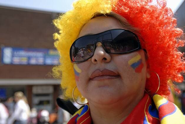Weiblicher Fußballfan aus Ecuador Fußball WM Herren WM 2006, Länderspiel, Nationalteam, Gruppe A, Porträt Gelsenkirchen Fußball WM Herren WM 2006, Länderspiel, Nationalteam, Gruppe A, Porträt Gelsenkirchen
