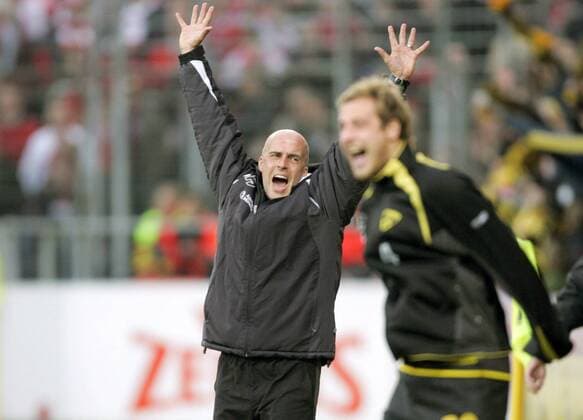 Fußball, Trainerhistorie, Alemannia Aachen Trainer Michael Frontzeck (Aachen) - Schlußjubel Fußball 1. BL Herren Saison 2006 2007, Alemannia Aachen Einzelbild Aachen Freude, Fußball 1. BL Herren Saison 2006 2007, Alemannia Aachen Einzelbild Aachen Freude,