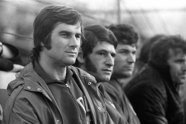 Peter Ducke (li.) und Hans Bert Matoul (beide DDR) auf der Bank Fußball Länderspiel Herren Freundschaftsspiel 1974, Test, Testspiel, Nationalteam, Vneg, Vsw Gruppe Dresden Fußball Länderspiel Herren Freundschaftsspiel 1974, Test, Testspiel, Nationalteam, Vneg, Vsw Gruppe Dresden