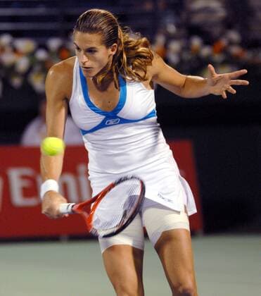Amelie Mauresmo (Frankreich) -  (DUB2007022109) Tennis Damen Dubai Duty Free Womens Open 2007, Women s, WTA Tour Einzelbild Dubai Tennis Damen Dubai Duty Free Womens Open 2007, Women s, WTA Tour Einzelbild Dubai