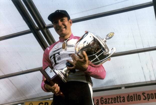Erik Zabel (Deutschland Team Telekom) - Sieger Mailand - San Remo 1997 Radsport Herren Mailand - San Remo 1997, Straßenradsport, Straße, Rad, Vneg Einzelbild Freude, Radsport Herren Mailand - San Remo 1997, Straßenradsport, Straße, Rad, Vneg Einzelbild Freude,